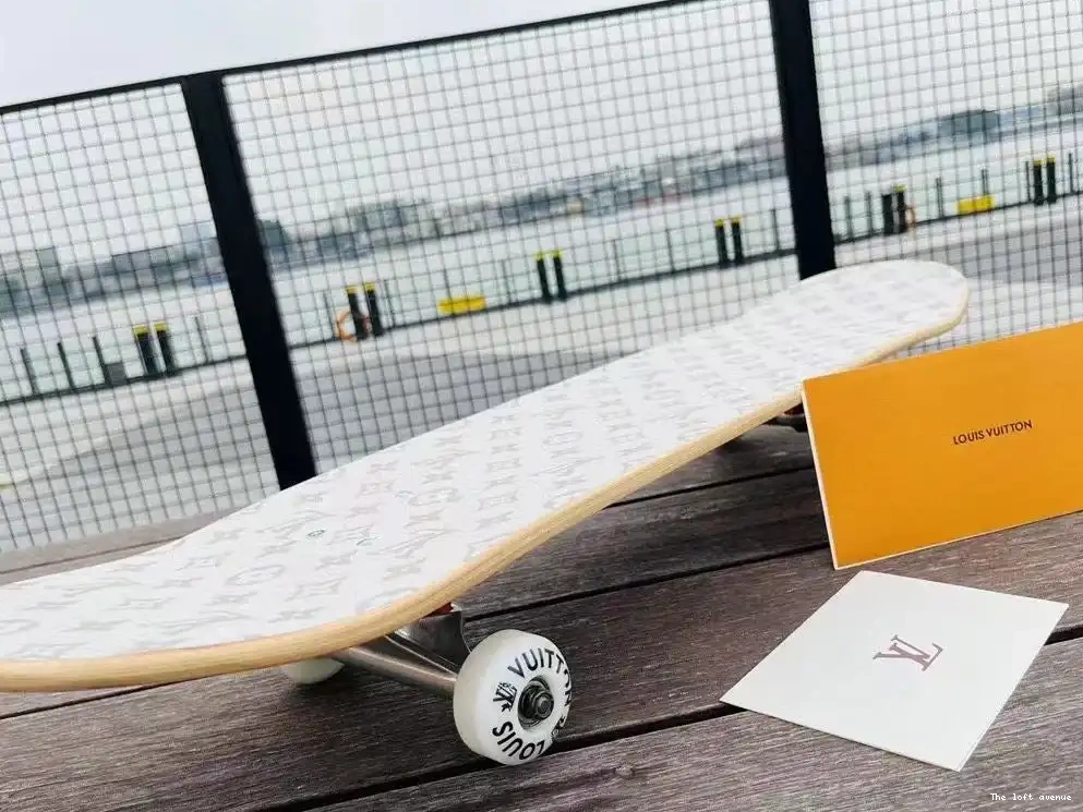 SKATEBOARD CUSTOM LV 0501